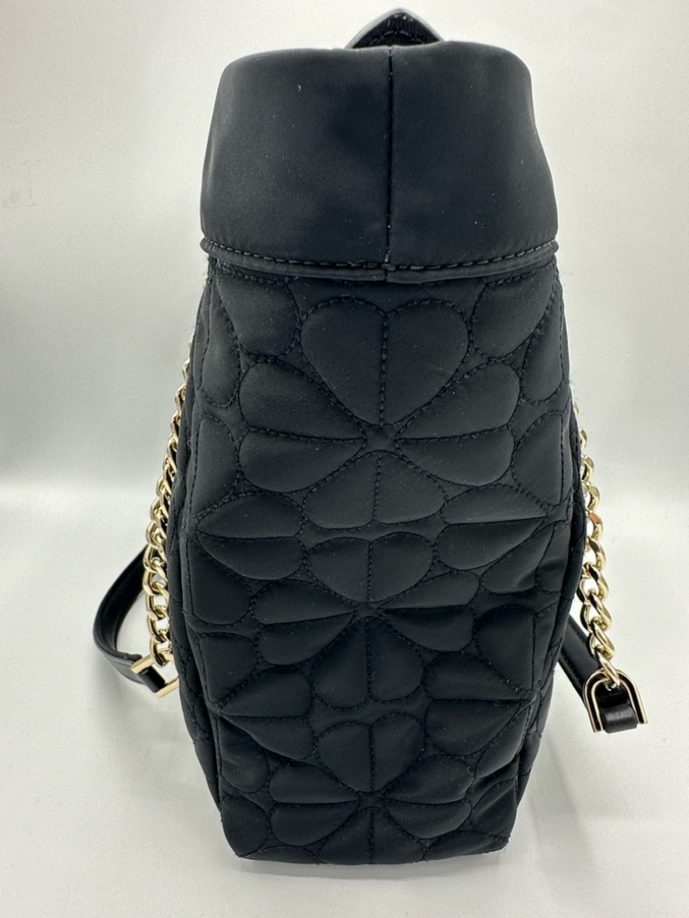 💰PRICE DROP💰 Kate Spade Spade Flower Quilted Medium Tote Black Chain Strap - Picture 4 of 14